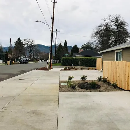 Riverside Cabin 5 Grants Pass Exterior photo